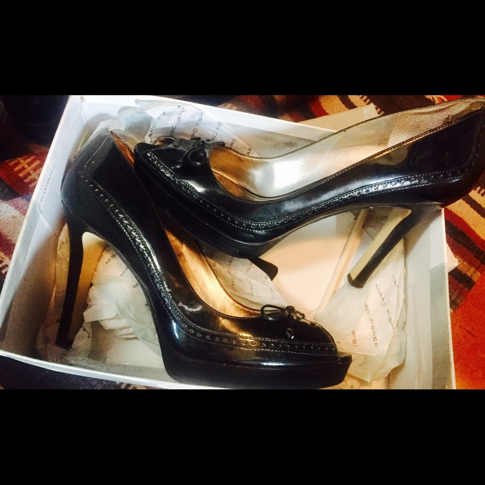 Marc Fisher black patent leather heels